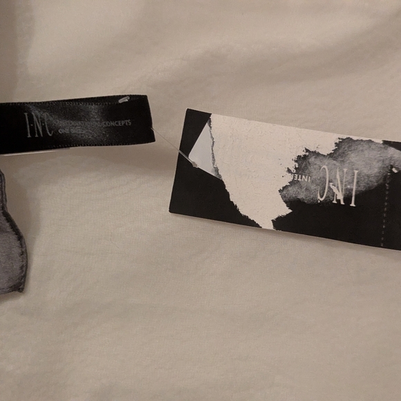 John Varvatos Collection Scarf Gray Ombre NWT - Picture 9 of 9